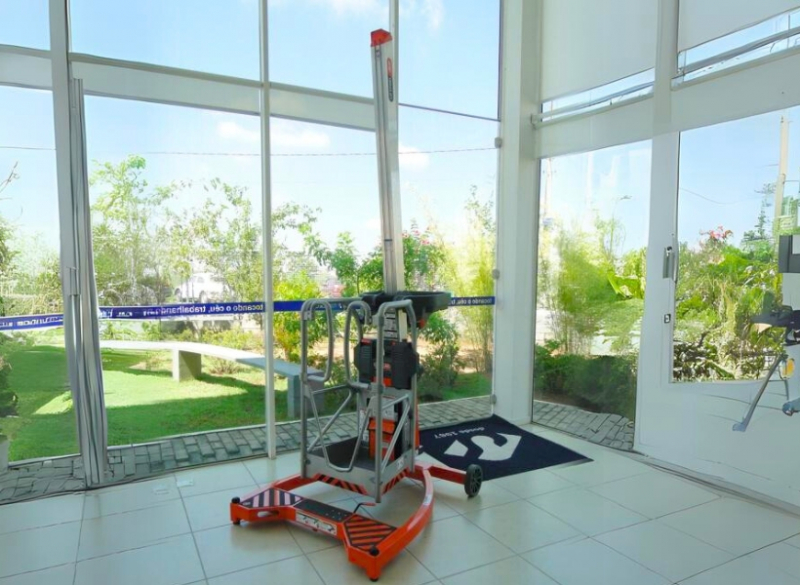 A Plataforma Individual LIFT POD (PTA)é o equipamento ideal para ambientes internos que exigem cuidado quanto ao piso.