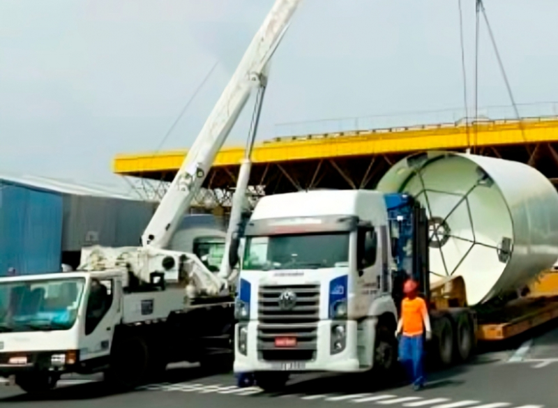 Operação de Remoção Industrial em JundiaÍ-SP Trabalho em altura de Remoção Industrial realizado pela Cunzolo na cidade de Jundiaí-SP.