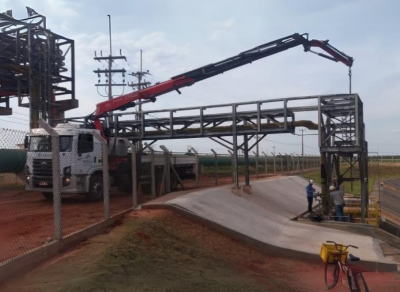 Operação de Içamento com Guindaste em Três Lagoas A equipe da Cunzolo realizou uma operação de içamento na cidade de Três Lagoas-SP.
