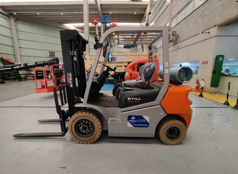 A Empilhadeira 2,5 Ton GLP - Still RC44-25C G115 4775