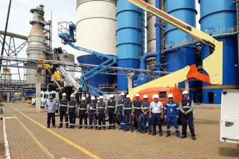 Guindastes para instalação de tanques e silos