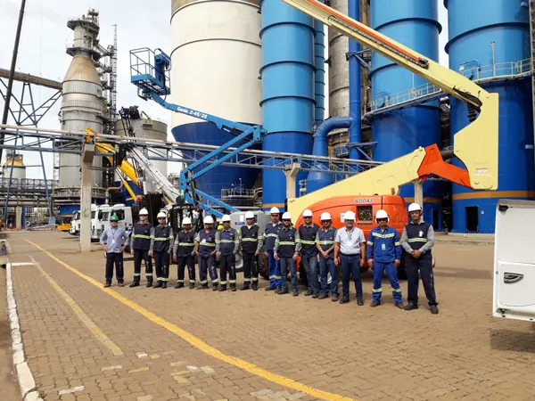 Guindastes para instalação de tanques e silos com equipamentos Cunzolo